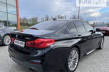 Седан BMW 5 Series 2017 в Львове