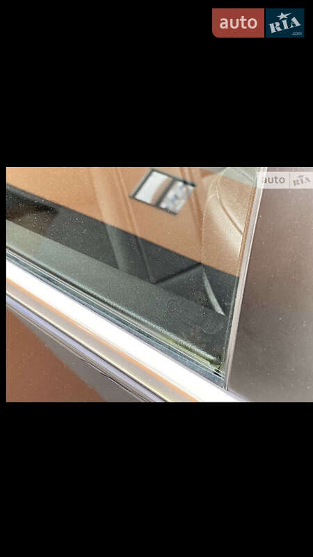 Седан BMW 5 Series 2011 в Івано-Франківську