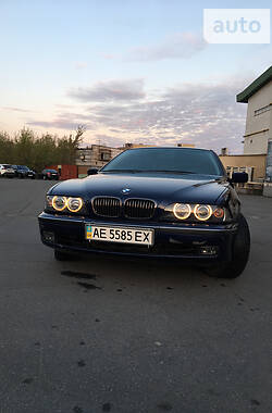 Седан BMW 5 Series 1998 в Кривому Розі