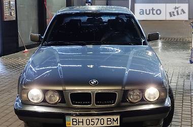 Седан BMW 5 Series 1992 в Одессе