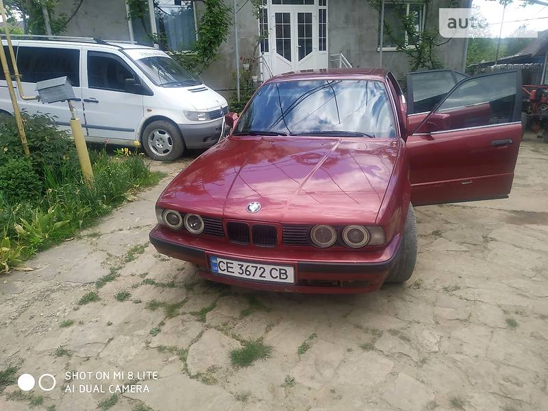 Седан BMW 5 Series 1991 в Черновцах