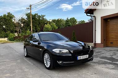 Седан BMW 5 Series 2013 в Виннице