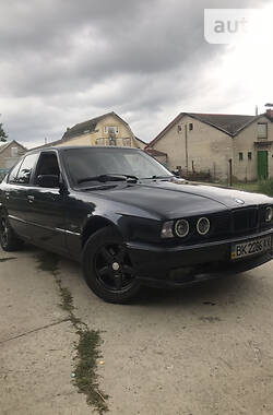 Седан BMW 5 Series 1994 в Вараше