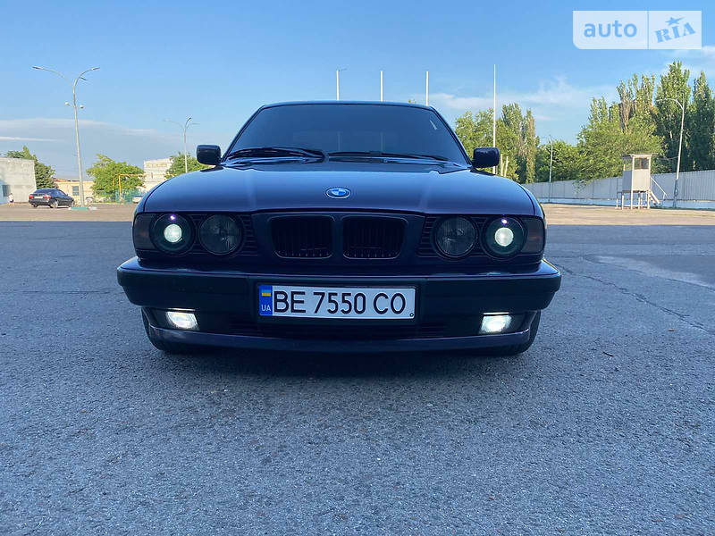 Седан BMW 5 Series 1995 в Николаеве
