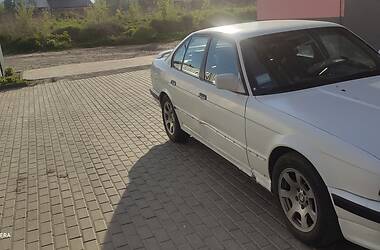 Седан BMW 5 Series 1988 в Ровно