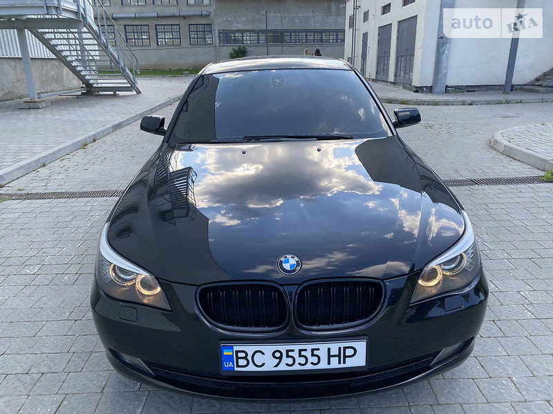 Седан BMW 5 Series 2008 в Львові