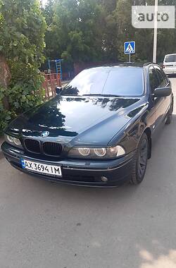 Седан BMW 5 Series 2002 в Харькове
