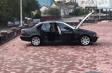 Седан BMW 5 Series 2003 в Дрогобыче