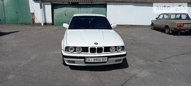 Седан BMW 5 Series 1989 в Белой Церкви
