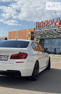 Седан BMW 5 Series 2014 в Ровно