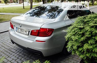 Седан BMW 5 Series 2016 в Львові