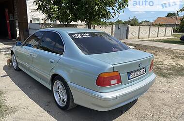 Седан BMW 5 Series 2001 в Арцизе