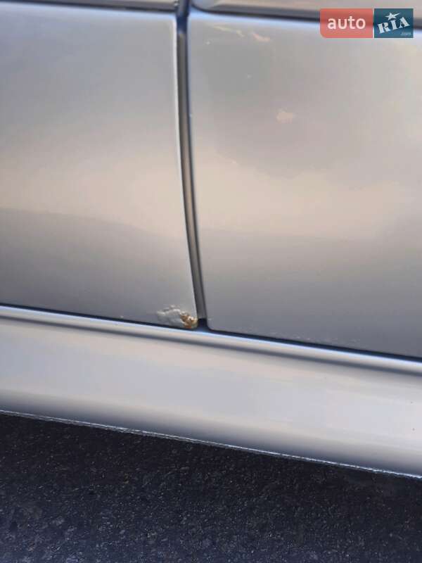 Седан BMW 5 Series 1999 в Горішніх Плавнях