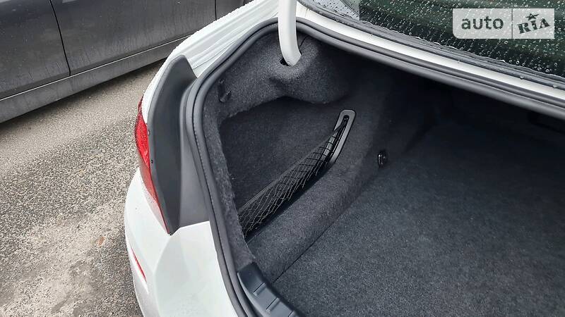 Седан BMW 5 Series 2014 в Ковелі