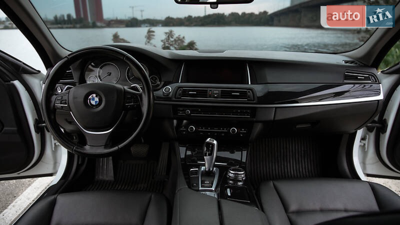 2016 BMW 5er - мініатюра 11