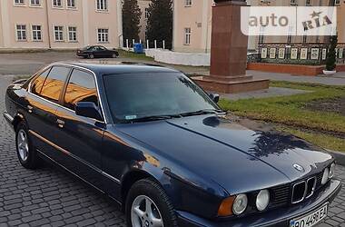 Седан BMW 5 Series 1988 в Кременце