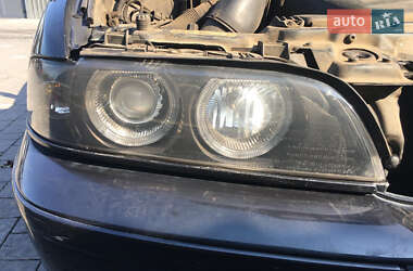 Седан BMW 5 Series 2001 в 