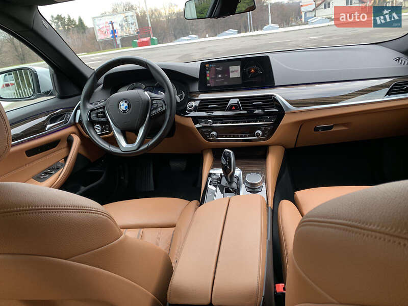 Седан BMW 5 Series 2018 в Ровно фото 35 Седан BMW 5 Series 2018 в Ровно