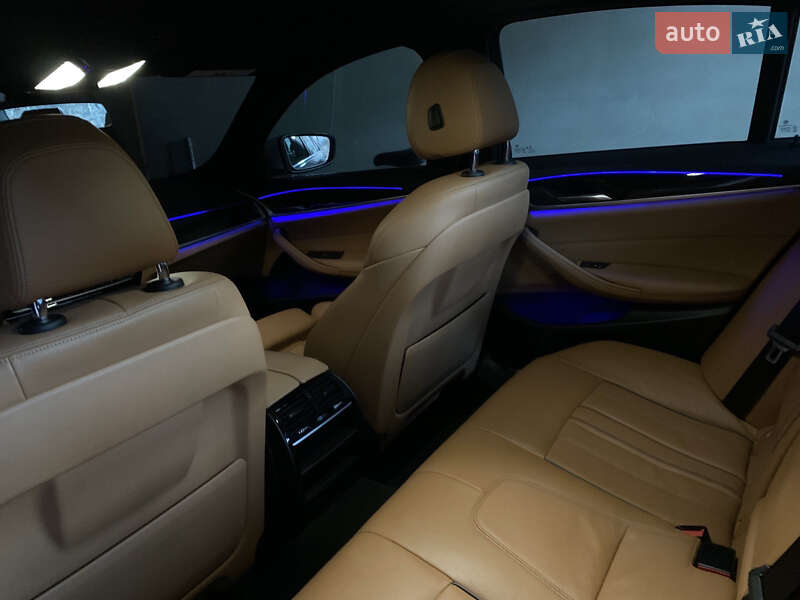 Седан BMW 5 Series 2018 в Ровно фото 44 Седан BMW 5 Series 2018 в Ровно