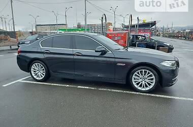 Седан BMW 5 Series 2015 в Києві