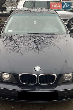 Седан BMW 5 Series 2001 в 