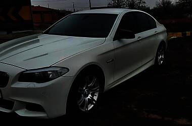 Седан BMW 5 Series 2012 в 