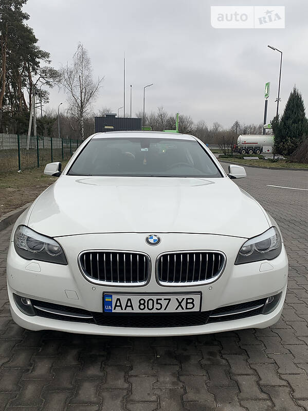 Седан BMW 5 Series 2013 в Киеве