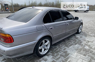 Седан BMW 5 Series 2000 в Каменском