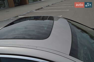 Седан BMW 5 Series 2012 в 