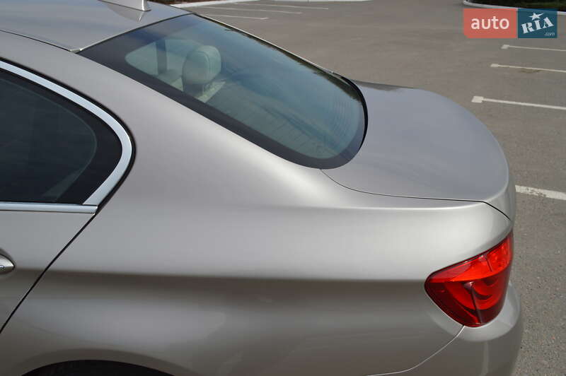 Седан BMW 5 Series 2012 в Полтаві