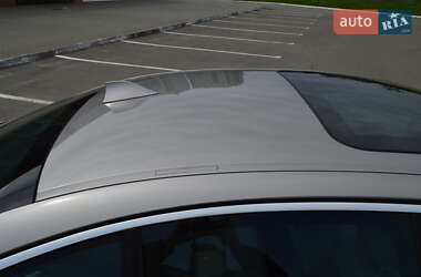 Седан BMW 5 Series 2012 в 