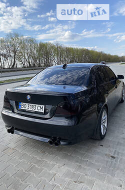 Седан BMW 5 Series 2005 в 