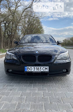 Седан BMW 5 Series 2005 в 