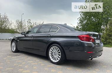 Седан BMW 5 Series 2012 в Львове