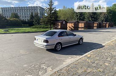 Седан BMW 5 Series 2000 в Шепетовке