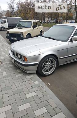 Седан BMW 5 Series 1990 в Миколаєві