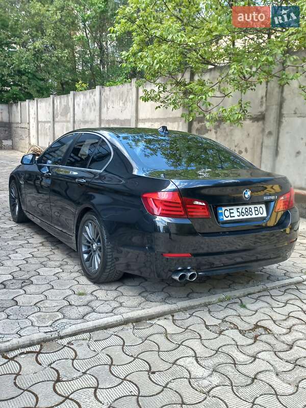 Седан BMW 5 Series 2011 в Чернівцях