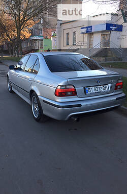 Седан BMW 5 Series 1998 в Черноморске