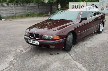 Седан BMW 5 Series 1997 в Запорожье