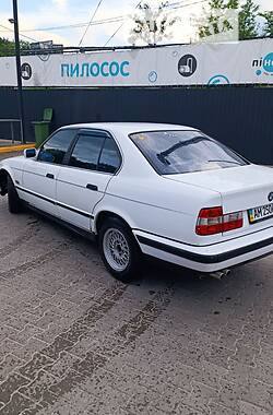 Седан BMW 5 Series 1991 в Києві