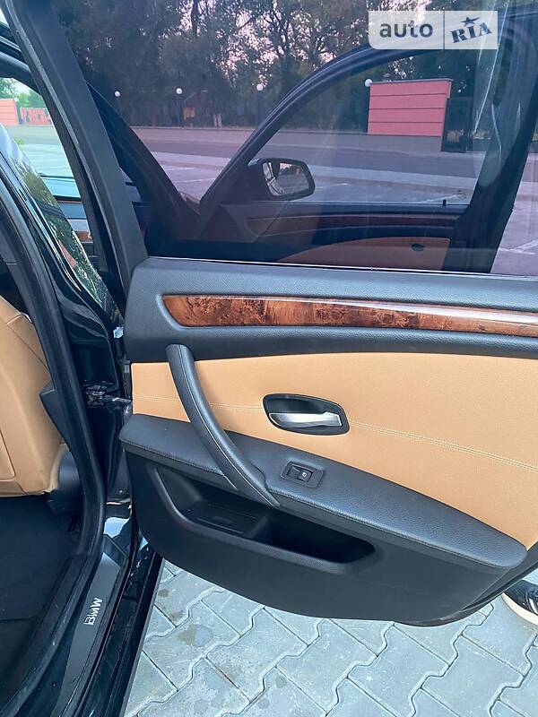 Седан BMW 5 Series 2010 в Львове фото 11 Седан BMW 5 Series 2010 в Львове
