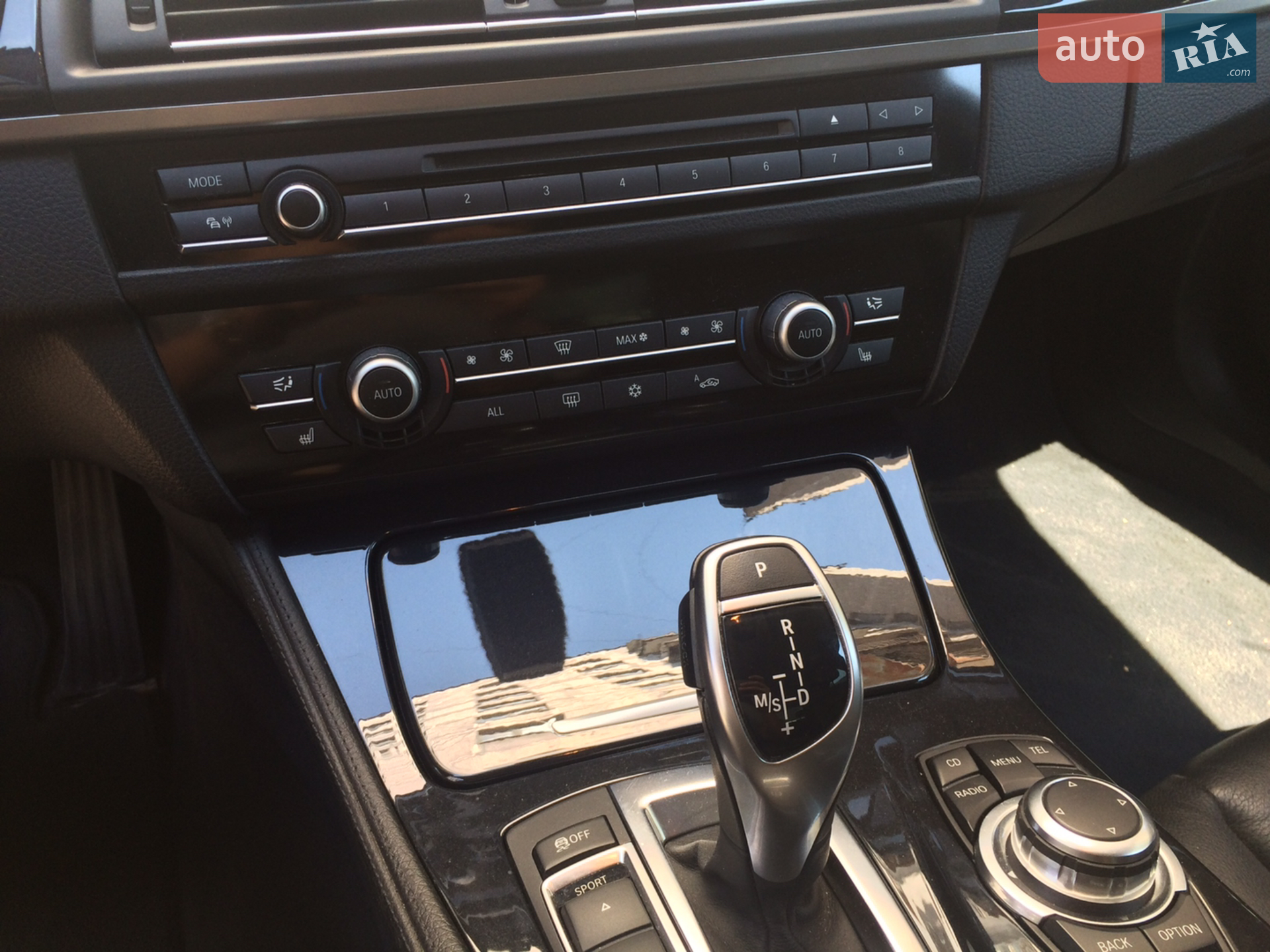 2011 BMW 5er - мініатюра 18