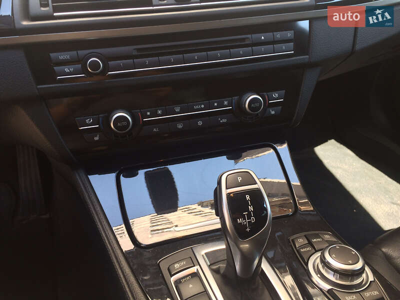 Седан BMW 5 Series 2011 в Запоріжжі