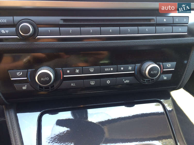 Седан BMW 5 Series 2011 в Запоріжжі