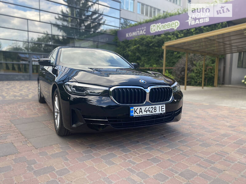 Седан BMW 5 Series 2021 в Киеве