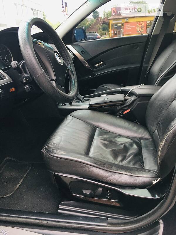 Седан BMW 5 Series 2004 в Львове