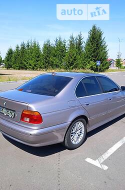 Седан BMW 5 Series 2001 в 