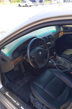 Седан BMW 5 Series 2001 в 