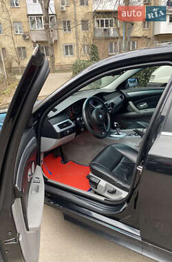 Седан BMW 5 Series 2009 в 
