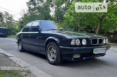 Седан BMW 5 Series 1992 в Миколаєві